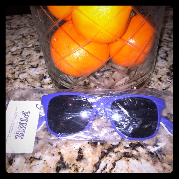PINK Victoria's Secret Accessories - NWT Pink Sunglasses In A Beautiful Blue & Opener